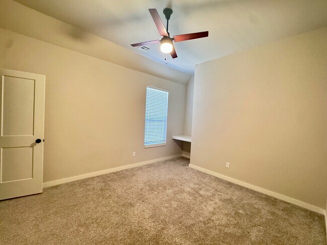 Building Photo - 1308 Lemon Ranch Rd