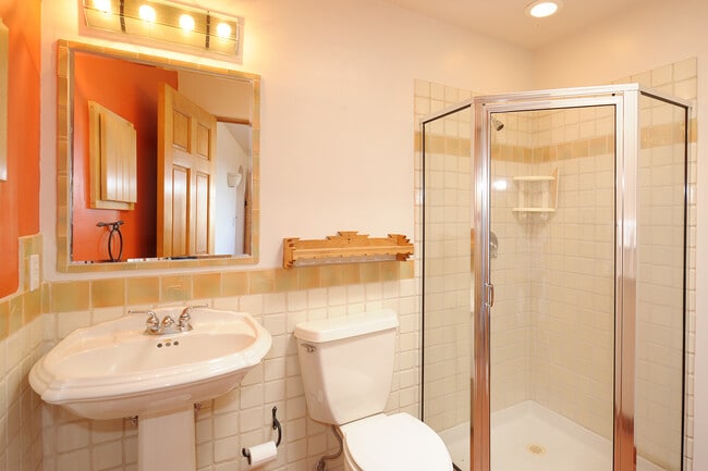 Building Photo - Eldorado Beauty