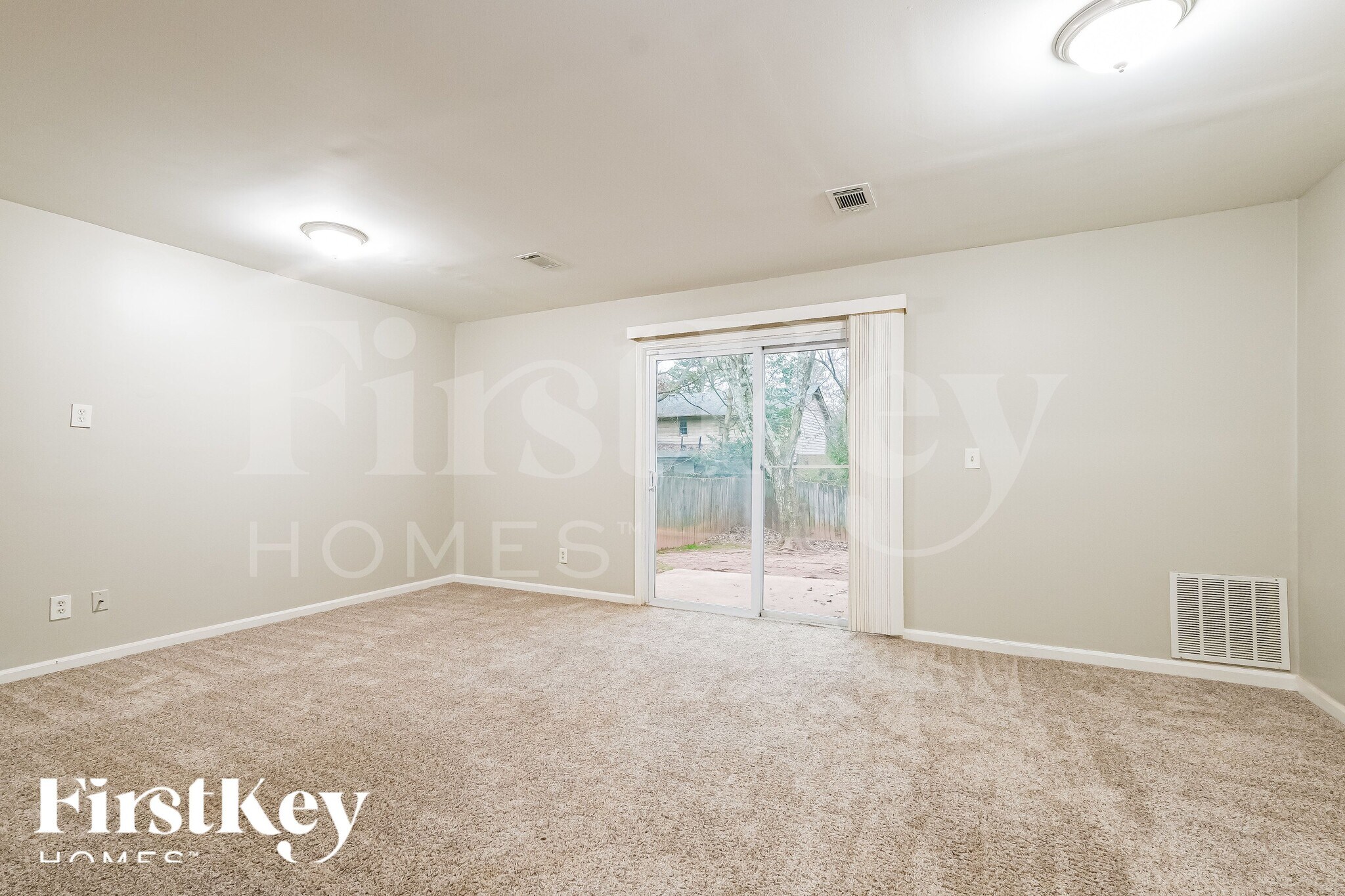 Building Photo - 5266 Ridge Forest Dr