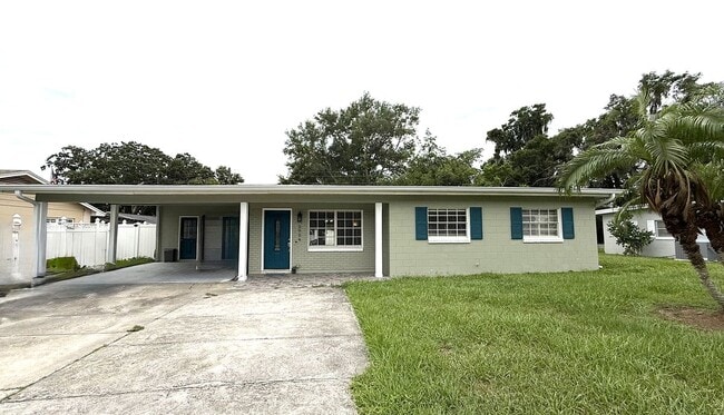 Primary Photo - 2924 Conway Gardens Rd