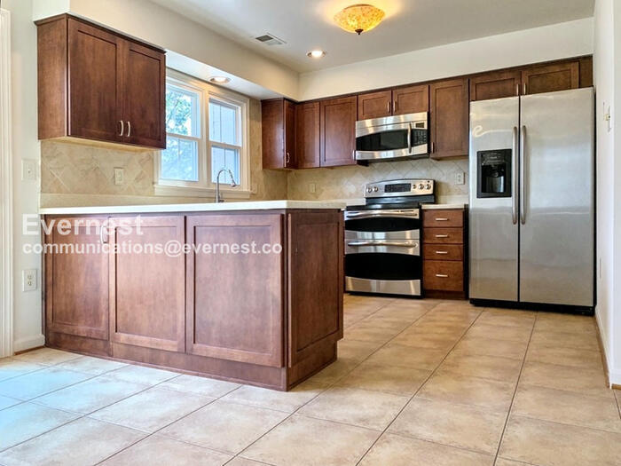 Building Photo - 7386 Hidden Knolls Ct
