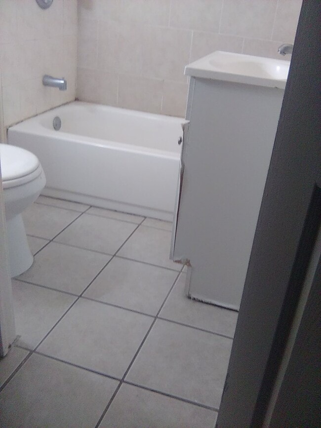 Building Photo - 1 bedroom apartment for rent