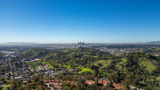 Building Photo - 4210 Vía Arbolada