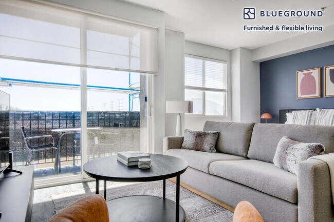 Primary Photo - 2820 Sawtelle Blvd