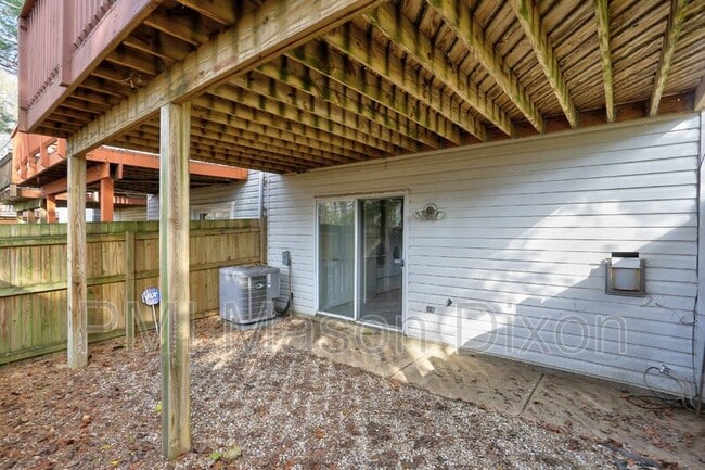 Building Photo - 8847 Goose Landing Cir