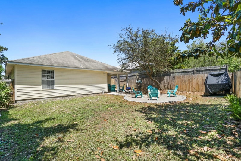 Building Photo - 22609 Sunset Ave