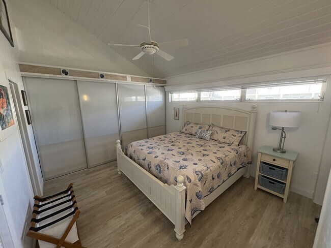 Building Photo - 907 Gibbs Rd