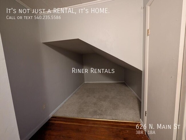 Building Photo - 626 N Main St