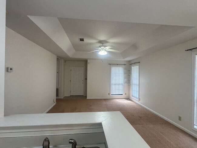 Building Photo - Patio Home with Great Location