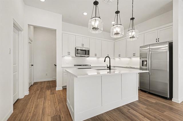 Building Photo - 901 Janwood Dr