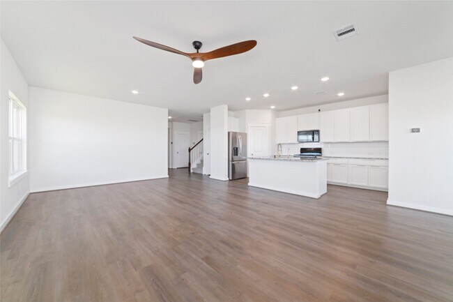 Building Photo - 4712 Peony Grn Dr