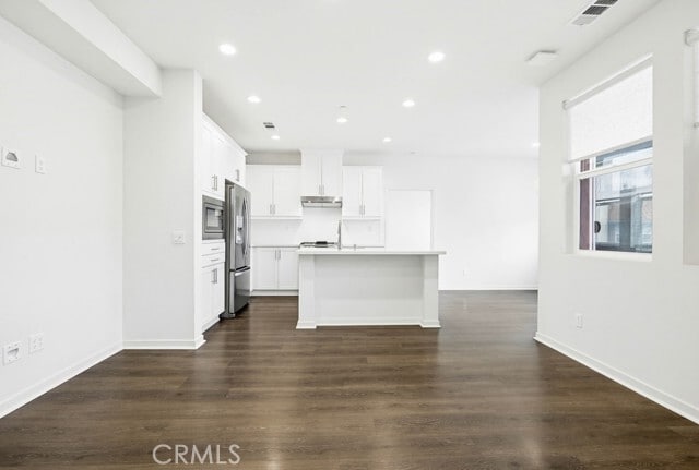 Building Photo - 1178 Epic