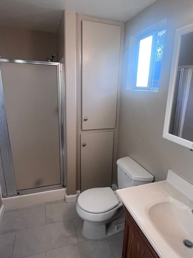 Building Photo - NICE HOME IN GRANITE BAY!!