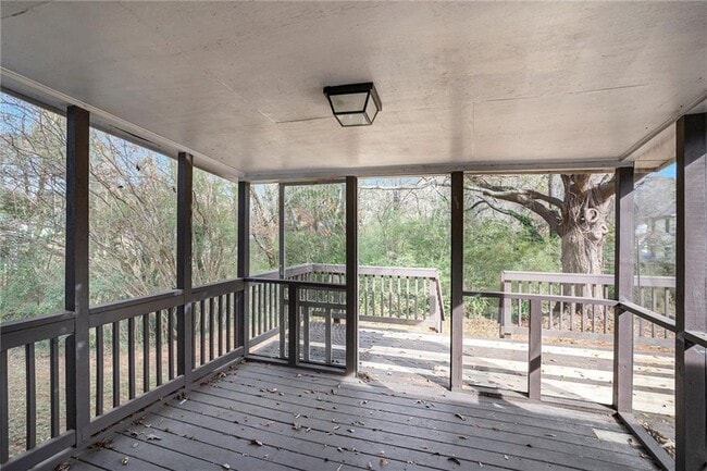 Building Photo - 676 Tarkington Rd S