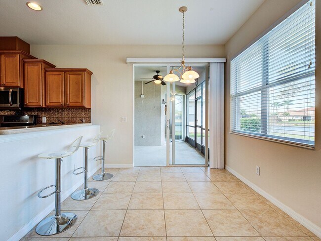 Building Photo - 3BD/2BA/3 Car Garage in Stoneybrook