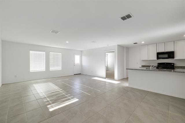 Building Photo - 1613 Vattier St