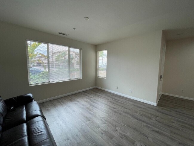 Building Photo - 2208 Pasadena Ct