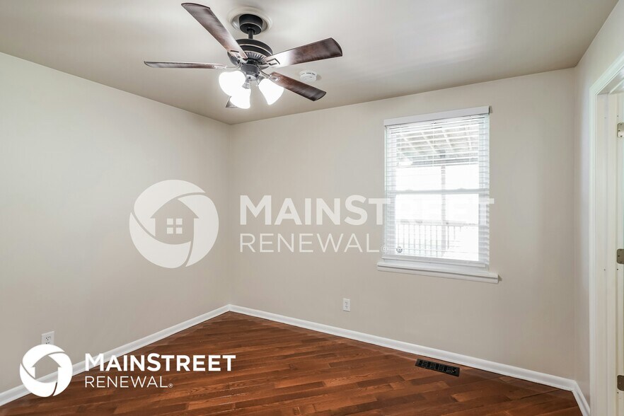 Building Photo - 3804 Scotwood Dr