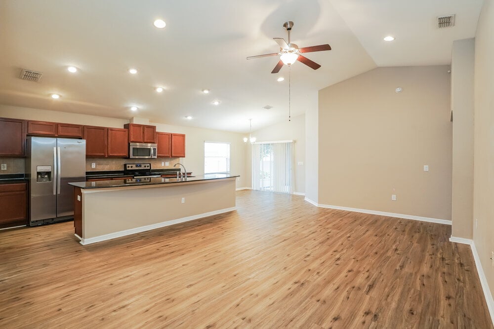Building Photo - 4736 Summerfield Cir