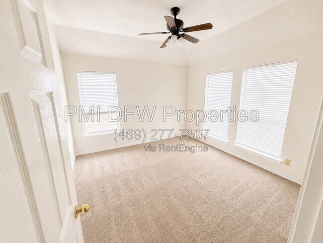 Building Photo - 2332 Boardwalk Dr