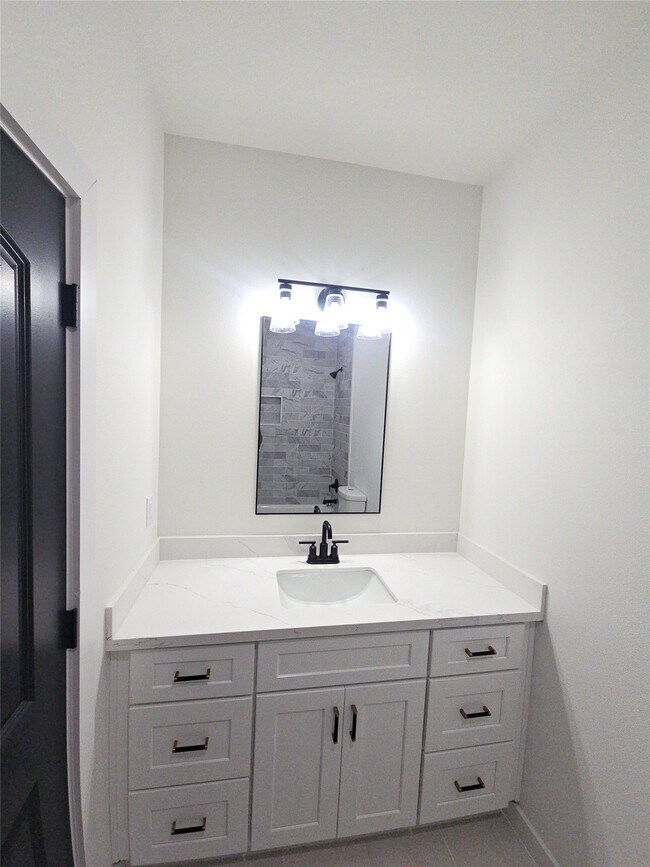 Building Photo - 8101 Venus St