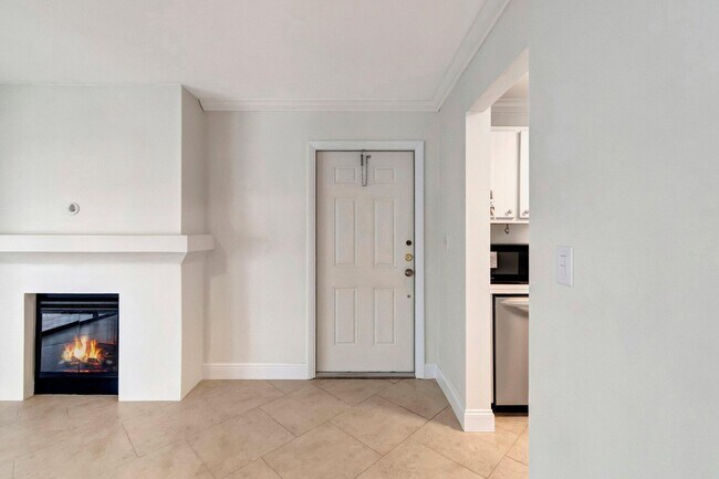 Building Photo - 2395 Jaeger Dr