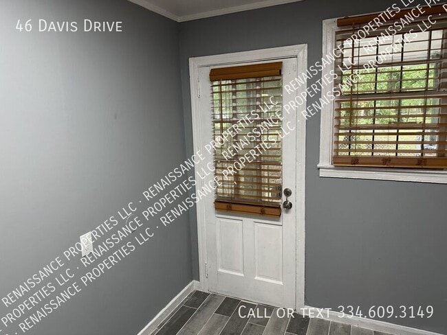 Building Photo - 46 Davis Dr