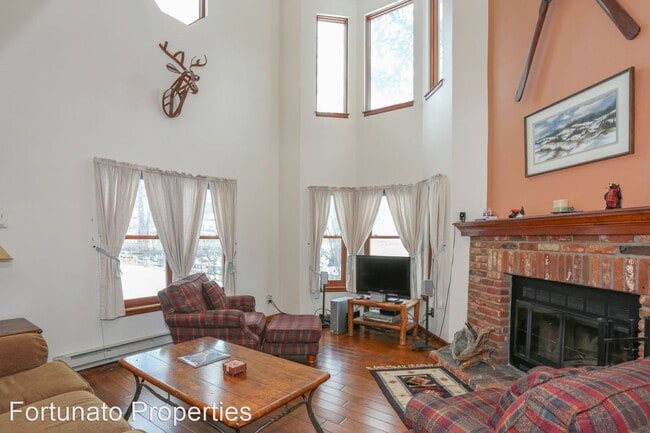 Building Photo - 3 br, 3 bath House - 304 S French St Unit F
