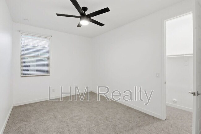 Building Photo - 12364 E Ballentine Rd