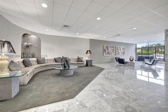 Building Photo - 3015 N Ocean Blvd