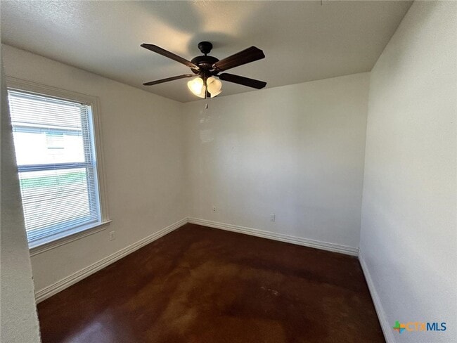 Building Photo - 2306 B Valley Forge Ave