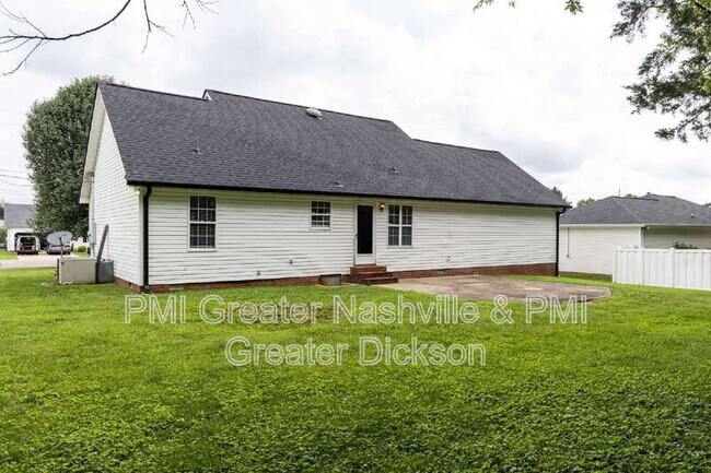Building Photo - 2414 Lismore Dr