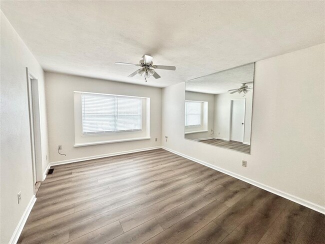 Building Photo - 10118 Spotted Horse Dr