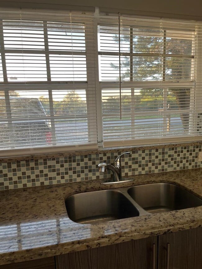 Building Photo - 3721 SW 62nd Ave