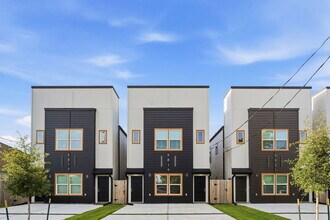 Building Photo - 9819 Turnbow St
