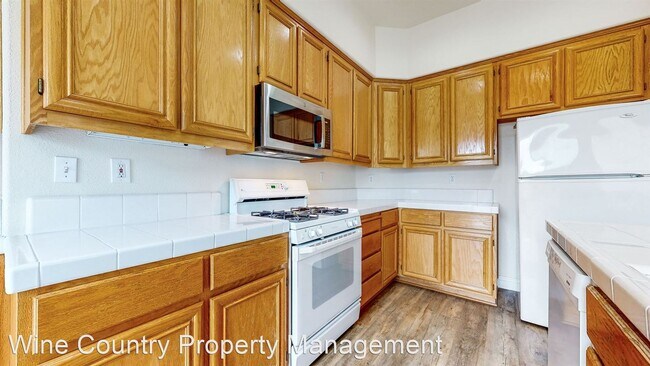 Building Photo - 4 br, 2 bath House - 2018 Lone Star Court