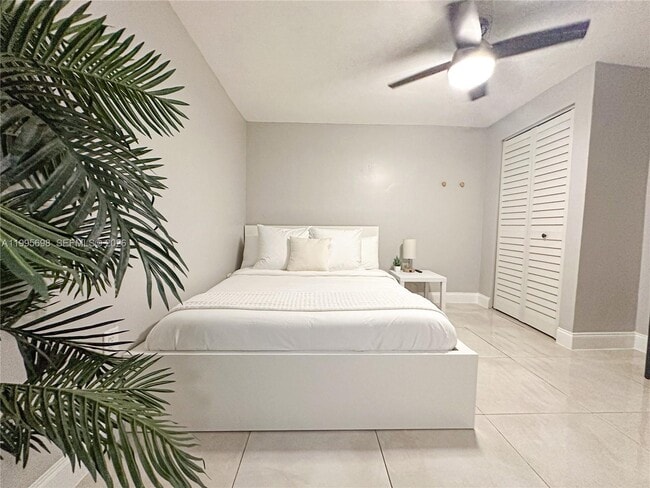 Building Photo - 174 NE 55th St