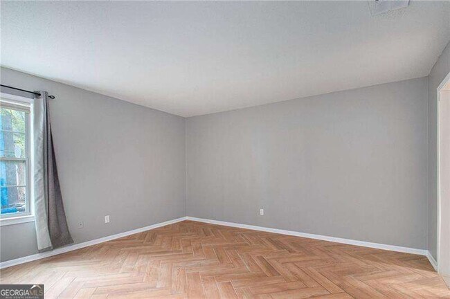 Building Photo - 3599 Woodbriar Cir