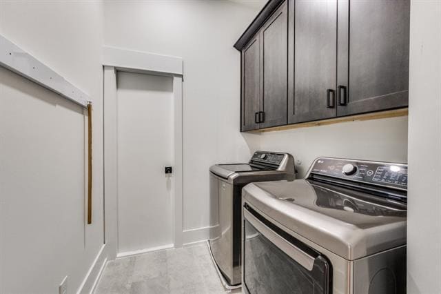 Building Photo - 6499 Royalton Dr