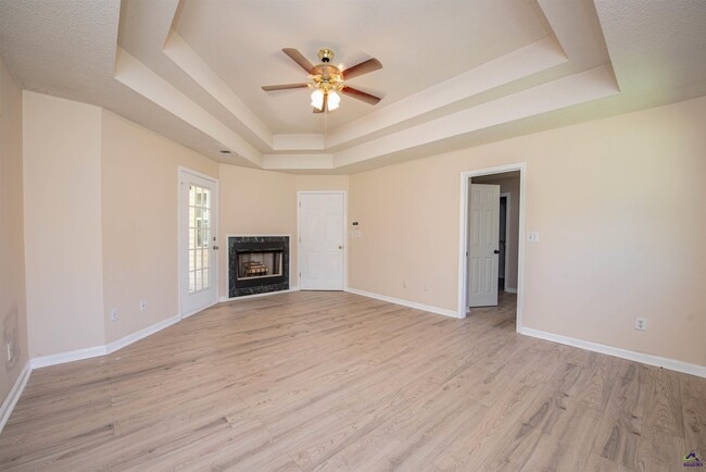 Building Photo - 111 Wiley Way