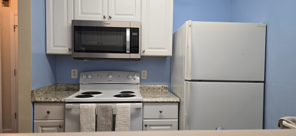 Building Photo - 303 Smith Level Rd