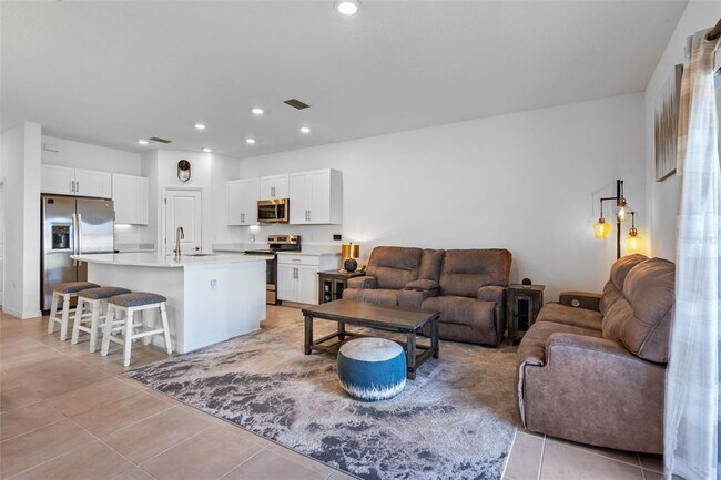 Building Photo - 5734 Archipelago St