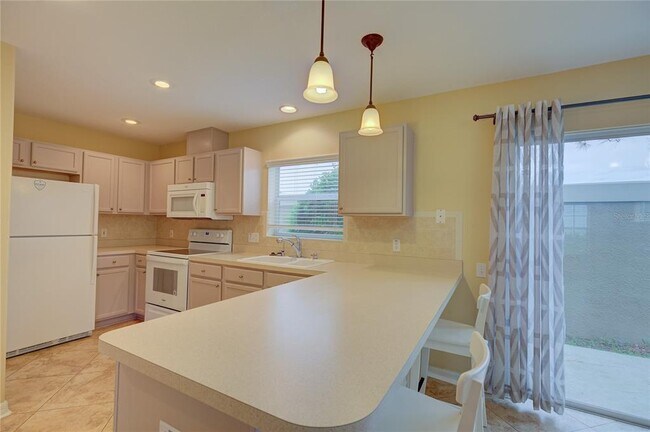 Building Photo - 13298 Thoroughbred Loop