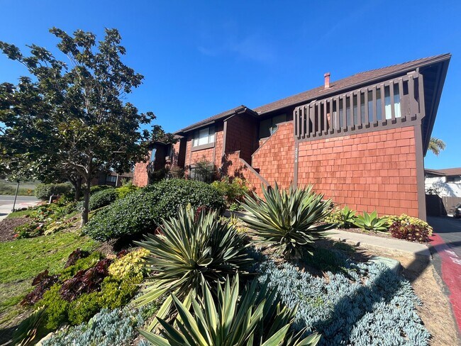 Building Photo - 2556 Ocean Cove Dr