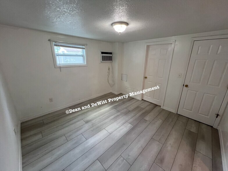 Building Photo - 1 Bed/1 Bath - Unit 2