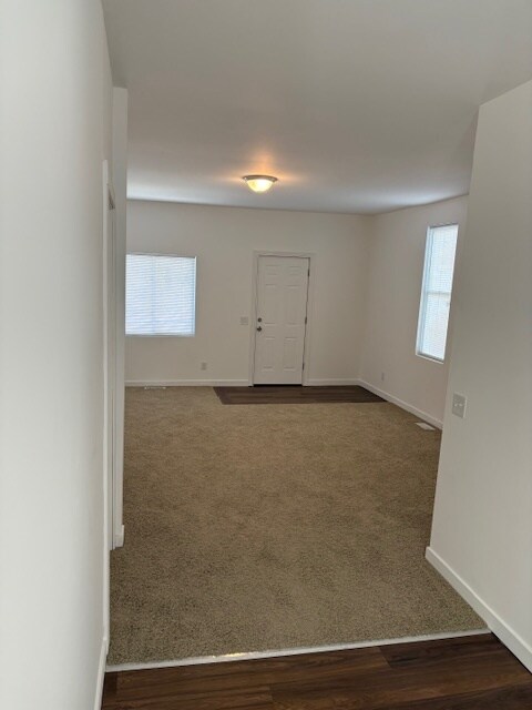 Building Photo - 2406 Highland Ave