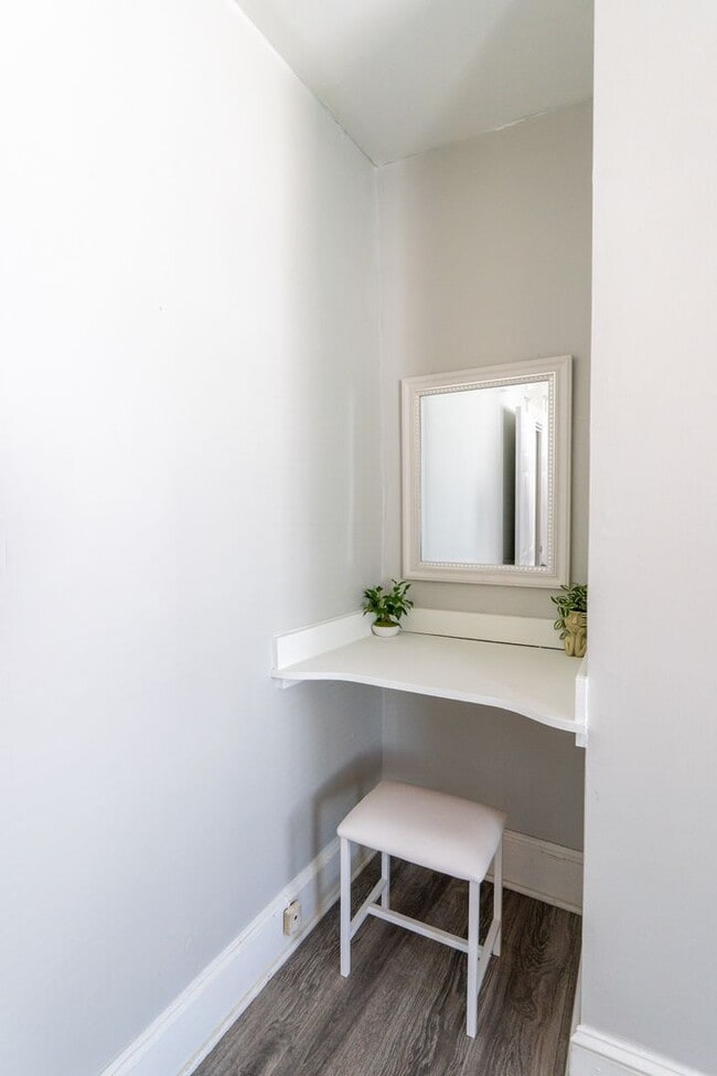 Building Photo - Newly rehabbed 3 bedroom