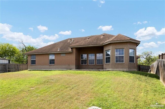 Building Photo - 1203 Harbor Ln