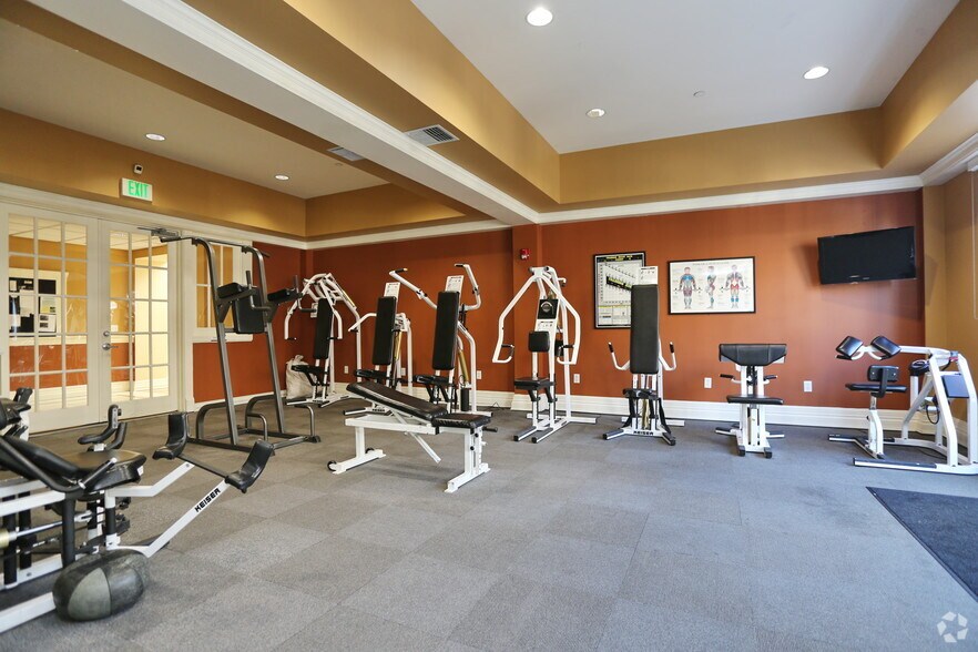 Villaggio on Yarrow Bay 4311 Lake Washington Blvd NE Kirkland WA