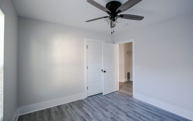 Building Photo - ?Move-In Special: $300 Off First Month if You Move by Feb 28, 2026!
